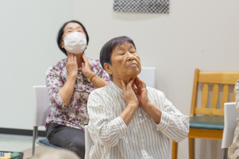 嚥下体操の様子